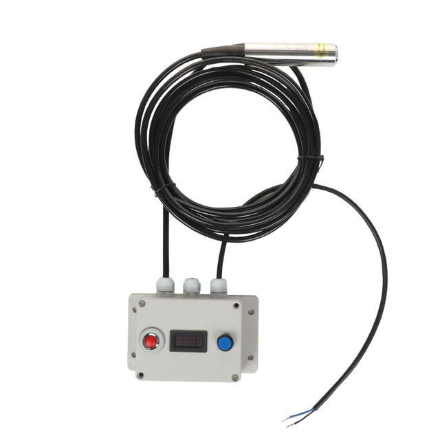 0-30m Submersible Level Sensor with Water-In Detection for Industrial Use
